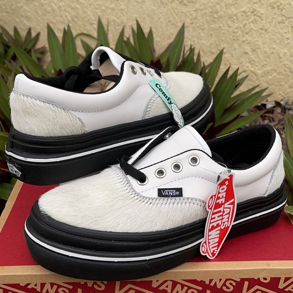 VANS COMFYCUSH E FURY PLATFORMS WMNS - Picture 1 of 16